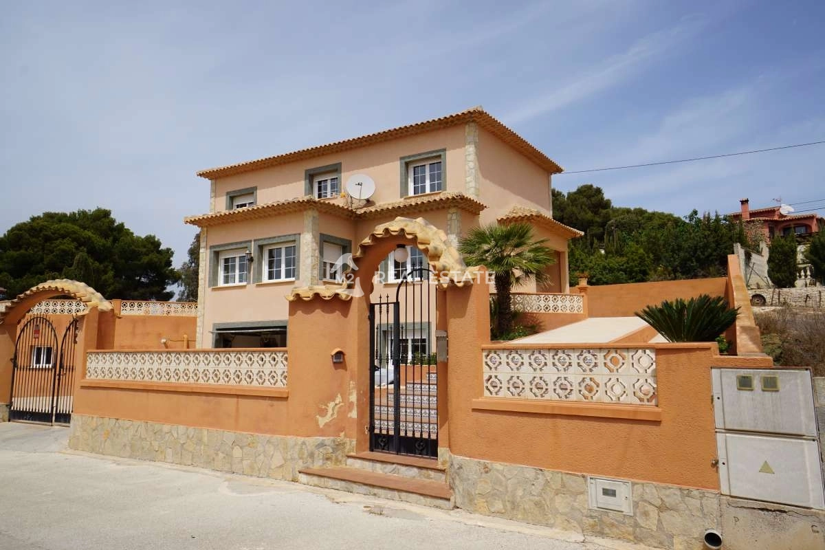 Villa en Calpe, ID J596209