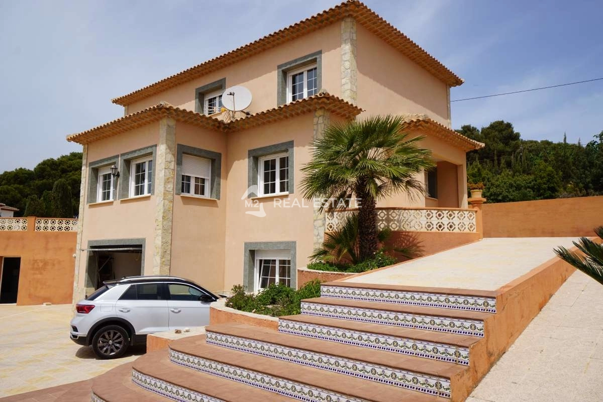 Villa en Calpe, ID J596209