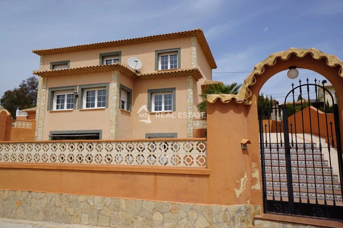 Villa en Calpe, ID J596209