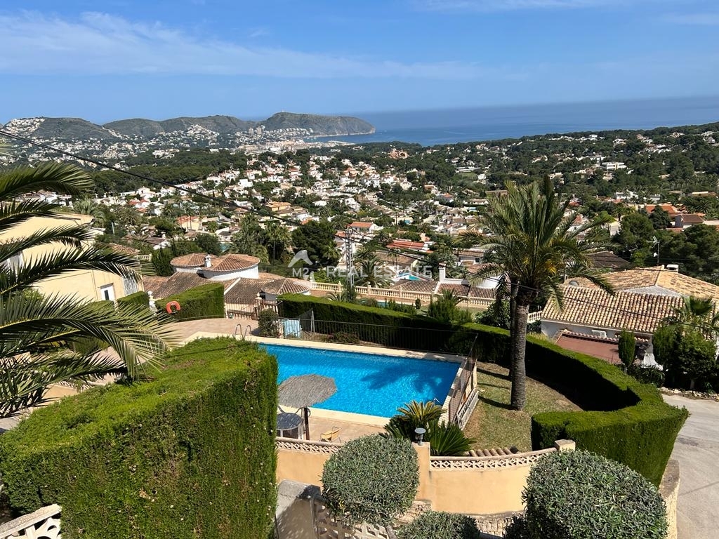 Villa en Moraira, ID J508774