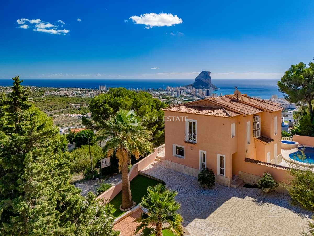 Villa en Calpe, ID J293342