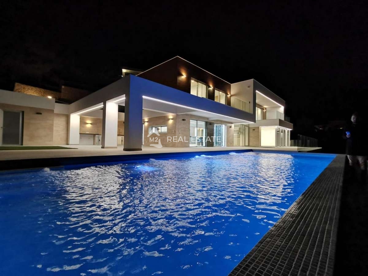 Villa en Calpe, ID J621671