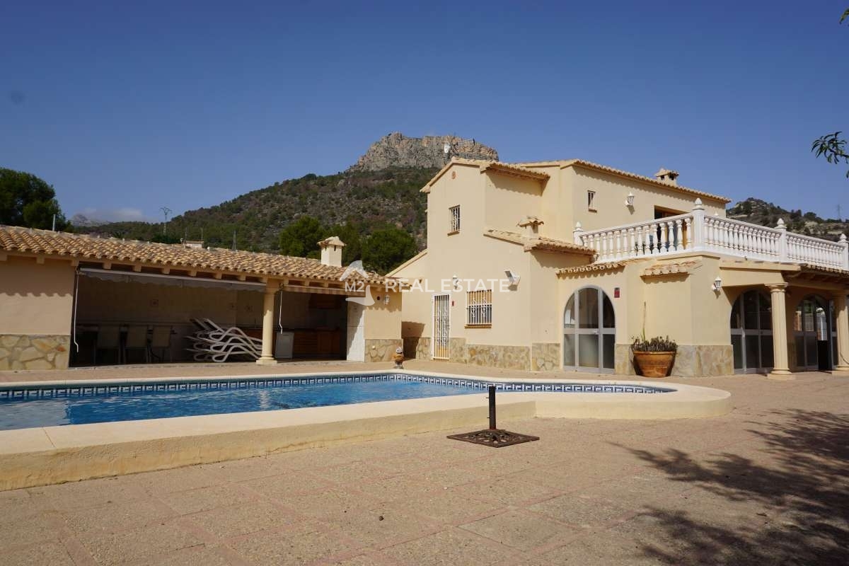 Villa en Calpe, ID J624844