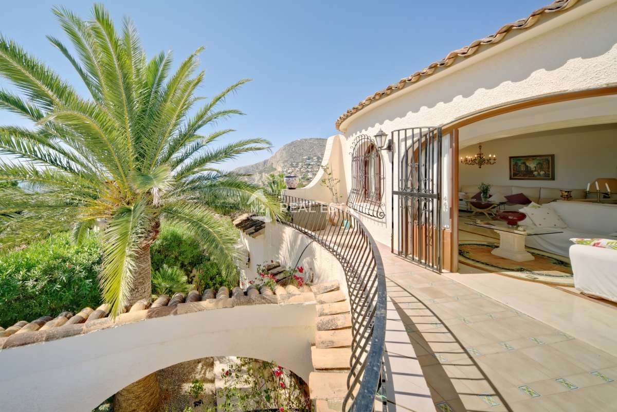 Villa en Calpe, ID J545579